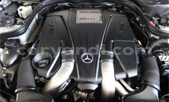 Acheter Occasion Voiture Mercedes‒Benz E–Class Gris à Livingstone, Zambie Acheter Occasion Voiture Mercedes‒Benz E–Class Gris à Livingstone, Zambie