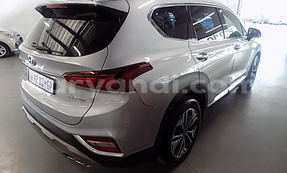 Acheter Occasion Voiture Hyundai Santa Fe Autre à Livingstone, Zambie Acheter Occasion Voiture Hyundai Santa Fe Autre à Livingstone, Zambie