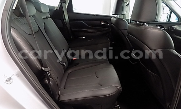 Acheter Occasion Voiture Hyundai Santa Fe Autre à Livingstone, Zambie Acheter Occasion Voiture Hyundai Santa Fe Autre à Livingstone, Zambie
