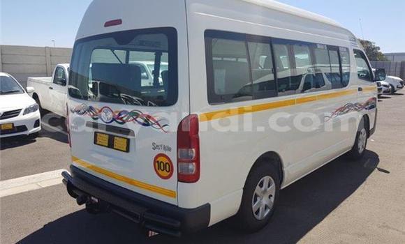 Buy Used Toyota Hiace White Car in Lusaka in Zambia Buy Used Toyota Hiace White Car in Lusaka in Zambia
