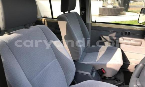 Tenga Tsaru Toyota Land Cruiser Zvimwe Mota in Livingstone in Zambia Tenga Tsaru Toyota Land Cruiser Zvimwe Mota in Livingstone in Zambia