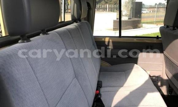 Tenga Tsaru Toyota Land Cruiser Zvimwe Mota in Livingstone in Zambia Tenga Tsaru Toyota Land Cruiser Zvimwe Mota in Livingstone in Zambia