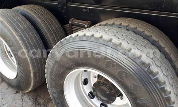 Acheter Occasion Utilitaire Nissan UD Blanc à Lusaka, Zambie Acheter Occasion Utilitaire Nissan UD Blanc à Lusaka, Zambie