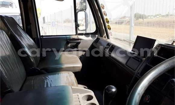 Acheter Occasion Utilitaire Nissan UD Blanc à Lusaka, Zambie Acheter Occasion Utilitaire Nissan UD Blanc à Lusaka, Zambie