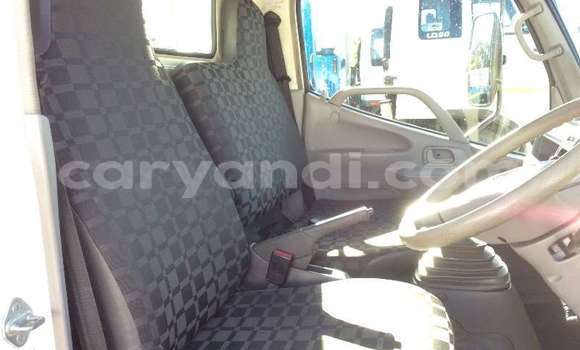 Acheter Occasion Utilitaire Toyota Dyna Blanc à Lusaka, Zambie Acheter Occasion Utilitaire Toyota Dyna Blanc à Lusaka, Zambie