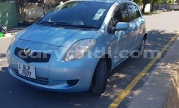 Acheter Occasion Voiture Toyota Vitz Bleu à Lusaka, Zambie Acheter Occasion Voiture Toyota Vitz Bleu à Lusaka, Zambie