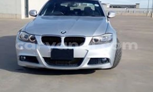 Acheter Occasion Voiture BMW 3–Series Gris à Lusaka, Zambie Acheter Occasion Voiture BMW 3–Series Gris à Lusaka, Zambie