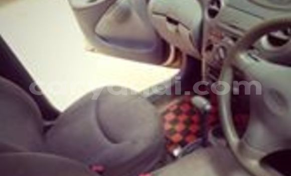 Acheter Occasion Voiture Toyota Vitz Marron à Lusaka, Zambie Acheter Occasion Voiture Toyota Vitz Marron à Lusaka, Zambie