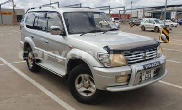 Acheter Occasion Voiture Toyota Land Cruiser Prado Gris à Lusaka, Zambie Acheter Occasion Voiture Toyota Land Cruiser Prado Gris à Lusaka, Zambie