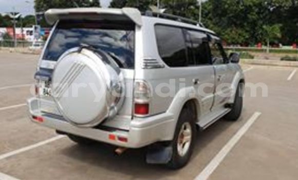 Acheter Occasion Voiture Toyota Land Cruiser Prado Gris à Lusaka, Zambie Acheter Occasion Voiture Toyota Land Cruiser Prado Gris à Lusaka, Zambie