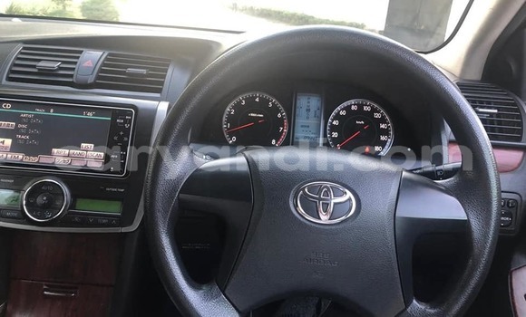 Nunua Ilio tumika Toyota Allion Fedha Gari ndani ya Lusaka nchini Zambia Nunua Ilio tumika Toyota Allion Fedha Gari ndani ya Lusaka nchini Zambia