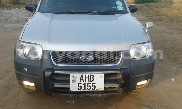 Nunua Ilio tumika Ford Escape Fedha Gari ndani ya Kabwe nchini Zambia Nunua Ilio tumika Ford Escape Fedha Gari ndani ya Kabwe nchini Zambia