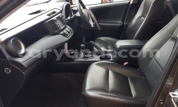 Tenga Tsaru Toyota RAV4 Zvimwe Mota in Livingstone in Zambia Tenga Tsaru Toyota RAV4 Zvimwe Mota in Livingstone in Zambia