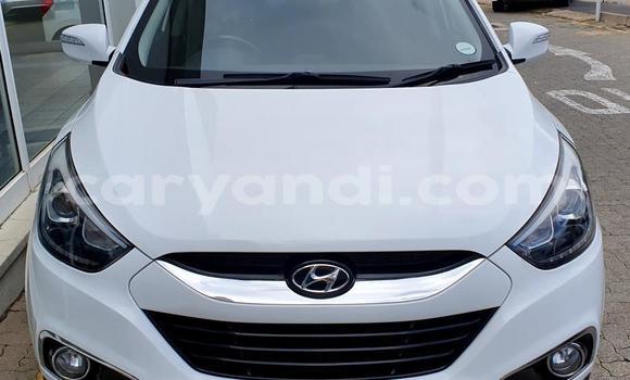 Nunua Ilio tumika Hyundai ix35 Nyeupe Gari ndani ya Livingstone nchini Zambia Nunua Ilio tumika Hyundai ix35 Nyeupe Gari ndani ya Livingstone nchini Zambia