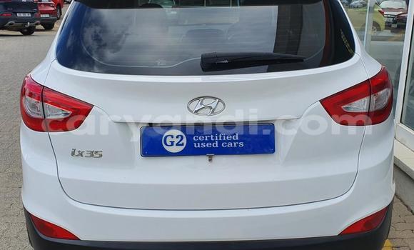 Nunua Ilio tumika Hyundai ix35 Nyeupe Gari ndani ya Livingstone nchini Zambia Nunua Ilio tumika Hyundai ix35 Nyeupe Gari ndani ya Livingstone nchini Zambia