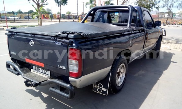 Acheter Occasion Voiture Nissan Hardbody Noir à Lusaka, Zambie Acheter Occasion Voiture Nissan Hardbody Noir à Lusaka, Zambie