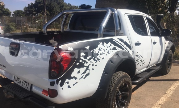 Tenga Tsaru Mitsubishi L200 Chena Mota in Lusaka in Zambia Tenga Tsaru Mitsubishi L200 Chena Mota in Lusaka in Zambia