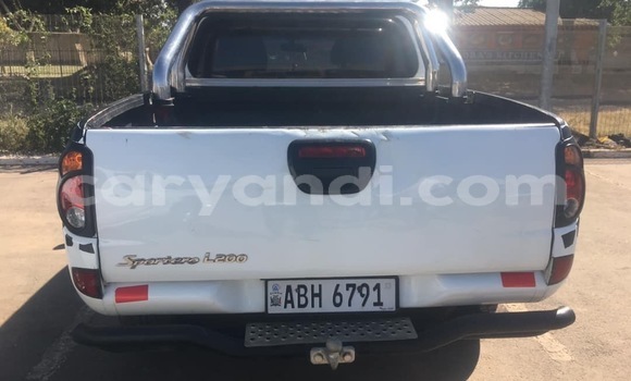 Tenga Tsaru Mitsubishi L200 Chena Mota in Lusaka in Zambia Tenga Tsaru Mitsubishi L200 Chena Mota in Lusaka in Zambia