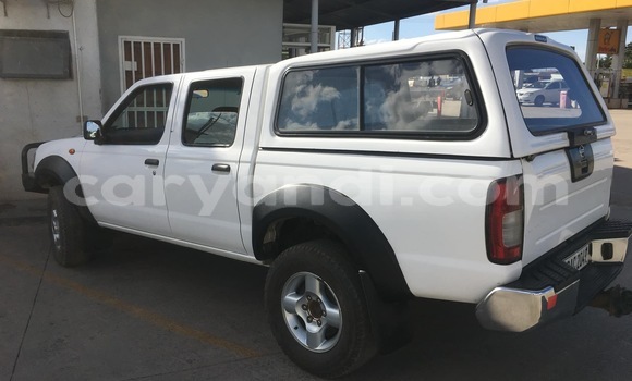 Buy Used Nissan Hardbody White Car in Lusaka in Zambia Buy Used Nissan Hardbody White Car in Lusaka in Zambia