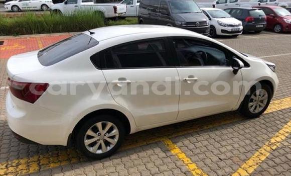 Buy Used Kia Rio White Car in Lusaka in Zambia Buy Used Kia Rio White Car in Lusaka in Zambia