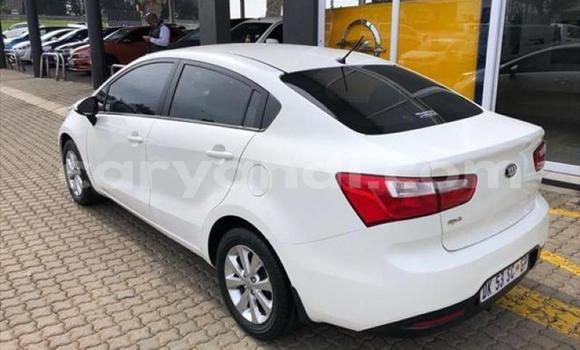 Buy Used Kia Rio White Car in Lusaka in Zambia Buy Used Kia Rio White Car in Lusaka in Zambia