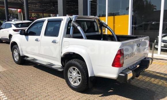 Tenga Tsaru Isuzu KB Chena Mota in Lusaka in Zambia Tenga Tsaru Isuzu KB Chena Mota in Lusaka in Zambia