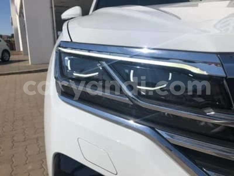 Big with watermark 2015 volkswagen tiguan 7