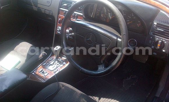 Tenga Tsaru Mercedes‒Benz 200 Nhema Mota in Chipata in Zambia Tenga Tsaru Mercedes‒Benz 200 Nhema Mota in Chipata in Zambia