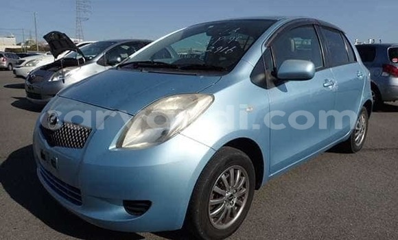 Acheter Occasion Voiture Toyota Vitz Bleu à Lusaka, Zambie Acheter Occasion Voiture Toyota Vitz Bleu à Lusaka, Zambie