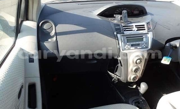 Acheter Occasion Voiture Toyota Vitz Bleu à Lusaka, Zambie Acheter Occasion Voiture Toyota Vitz Bleu à Lusaka, Zambie
