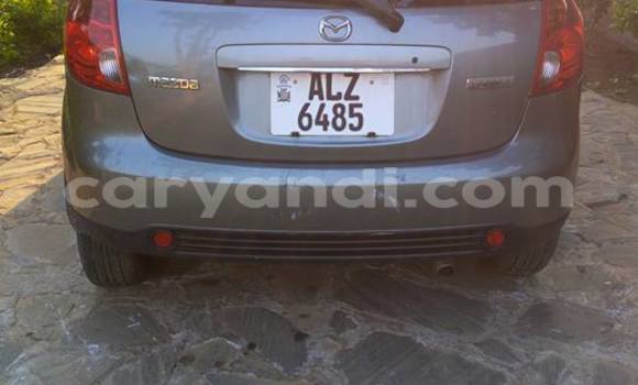 Acheter Occasion Voiture Mazda 323 Noir à Chipata, Zambie Acheter Occasion Voiture Mazda 323 Noir à Chipata, Zambie