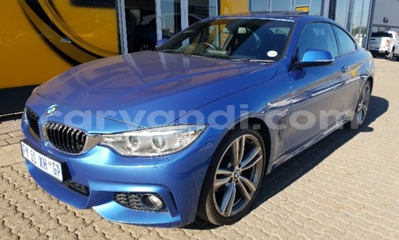 Acheter Occasion Voiture BMW 4er Bleu à Livingstone, Zambie Acheter Occasion Voiture BMW 4er Bleu à Livingstone, Zambie