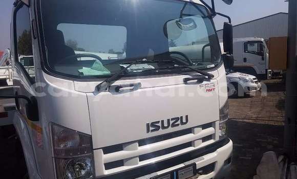 Acheter Occasion Utilitaire Isuzu FTR 850 Blanc à Lusaka, Zambie Acheter Occasion Utilitaire Isuzu FTR 850 Blanc à Lusaka, Zambie