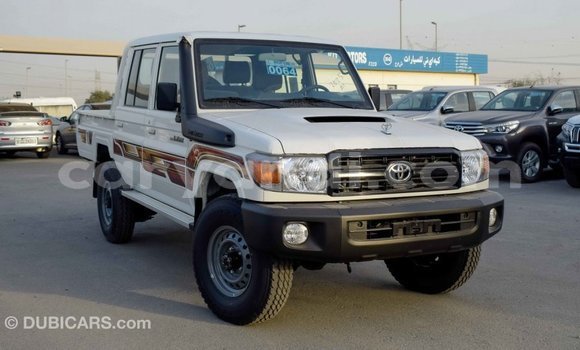Buy Import Toyota Land Cruiser White Car in Import - Dubai in Zambia Buy Import Toyota Land Cruiser White Car in Import - Dubai in Zambia