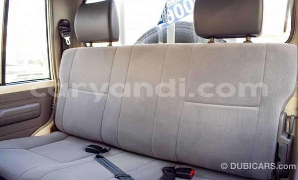 Buy Import Toyota Land Cruiser White Car in Import - Dubai in Zambia Buy Import Toyota Land Cruiser White Car in Import - Dubai in Zambia