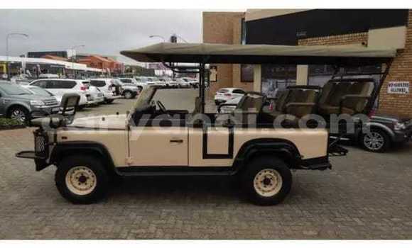 Acheter Occasion Voiture Land Rover Defender Autre à Chingola, Zambie Acheter Occasion Voiture Land Rover Defender Autre à Chingola, Zambie