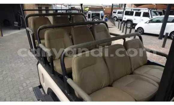 Acheter Occasion Voiture Land Rover Defender Autre à Chingola, Zambie Acheter Occasion Voiture Land Rover Defender Autre à Chingola, Zambie