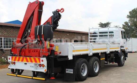 Acheter Occasion Utilitaire Nissan UD Blanc à Lusaka, Zambie Acheter Occasion Utilitaire Nissan UD Blanc à Lusaka, Zambie