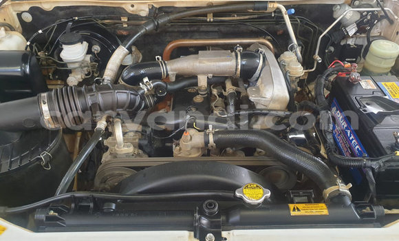 Acheter Occasion Voiture Isuzu KB Blanc à Lusaka, Zambie Acheter Occasion Voiture Isuzu KB Blanc à Lusaka, Zambie