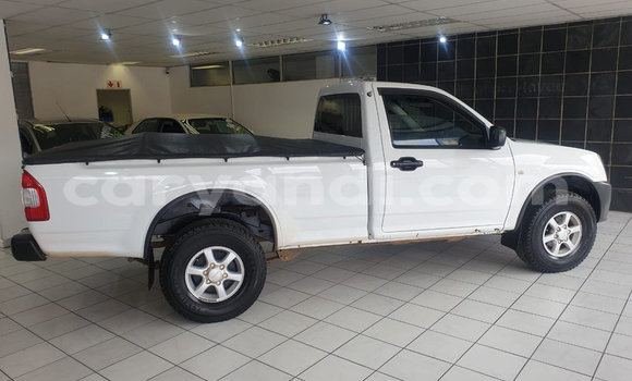 Acheter Occasion Voiture Isuzu KB Blanc à Lusaka, Zambie Acheter Occasion Voiture Isuzu KB Blanc à Lusaka, Zambie