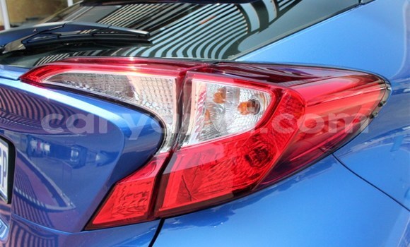 Nunua Ilio tumika Toyota C-HR Bluu Gari ndani ya Chingola nchini Zambia Nunua Ilio tumika Toyota C-HR Bluu Gari ndani ya Chingola nchini Zambia