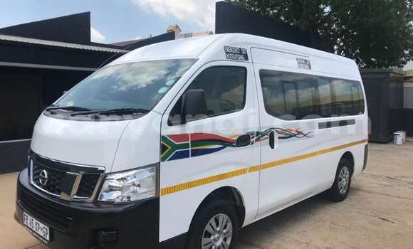 Acheter Occasion Voiture Nissan NV350 Caravan Blanc à Lusaka, Zambie Acheter Occasion Voiture Nissan NV350 Caravan Blanc à Lusaka, Zambie