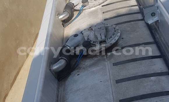 Acheter Occasion Utilitaire Mercedes–Benz 2644 Blanc à Lusaka, Zambie Acheter Occasion Utilitaire Mercedes–Benz 2644 Blanc à Lusaka, Zambie