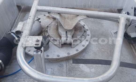 Acheter Occasion Utilitaire Mercedes–Benz 2644 Blanc à Lusaka, Zambie Acheter Occasion Utilitaire Mercedes–Benz 2644 Blanc à Lusaka, Zambie