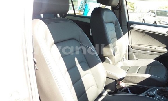 Acheter Occasion Voiture Volkswagen Tiguan Autre à Livingstone, Zambie Acheter Occasion Voiture Volkswagen Tiguan Autre à Livingstone, Zambie