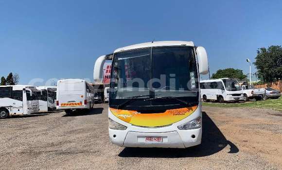 Acheter Occasion Utilitaire Volvo FL Blanc à Lusaka, Zambie Acheter Occasion Utilitaire Volvo FL Blanc à Lusaka, Zambie