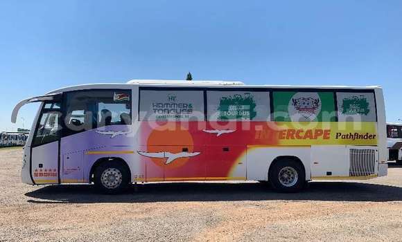 Acheter Occasion Utilitaire Volvo FL Blanc à Lusaka, Zambie Acheter Occasion Utilitaire Volvo FL Blanc à Lusaka, Zambie