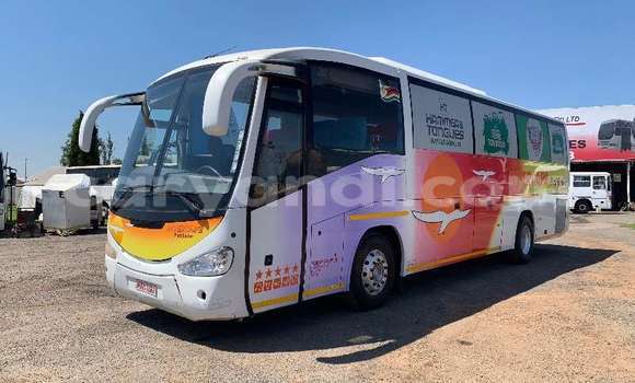 Acheter Occasion Utilitaire Volvo FL Blanc à Lusaka, Zambie Acheter Occasion Utilitaire Volvo FL Blanc à Lusaka, Zambie