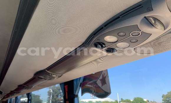 Acheter Occasion Utilitaire Volvo FL Blanc à Lusaka, Zambie Acheter Occasion Utilitaire Volvo FL Blanc à Lusaka, Zambie