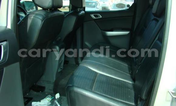 Nunua Ilio tumika Mazda BT-50 Fedha Gari ndani ya Lusaka nchini Zambia Nunua Ilio tumika Mazda BT-50 Fedha Gari ndani ya Lusaka nchini Zambia